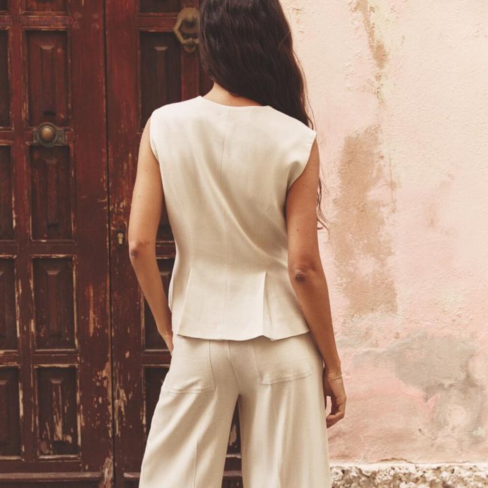 Zara Linen Dart Vest Sand Beige Size Large NWT Sleeveless Button Front Tailored - Picture 3 of 9
